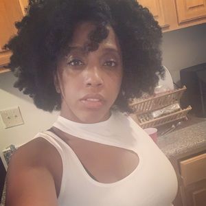 Meet your Posher, Sade